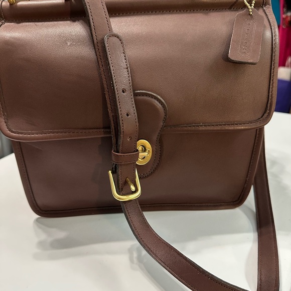 Coach Handbags - Coach Vintage (2000) Willis Leather Crossbody Bag Style 9927